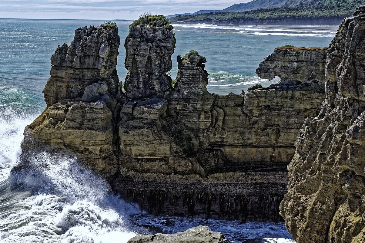 Pancake Arroka - Galdetzen New Zeland  - Punakaiki | Secret World Trip Planner