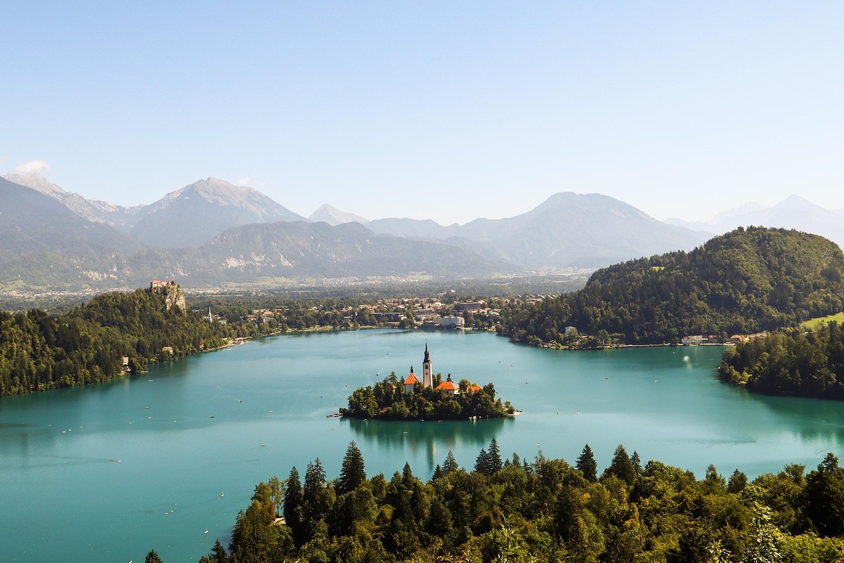 蒙蒂索拉，欧洲最大的湖岛 - 25050 Monte isola BS | Secret World Trip Planner