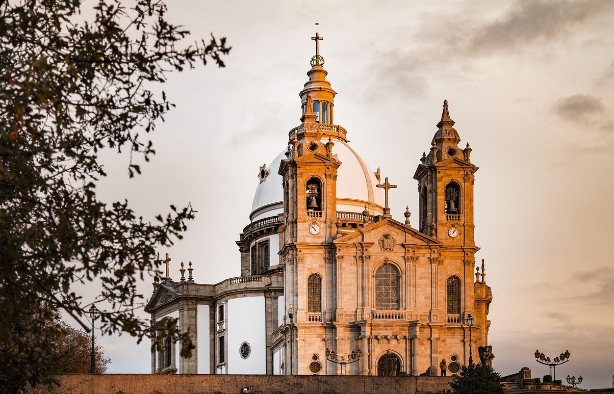 Braga:a city in the Cávado Valley of Northern Portugal - Braga | Secret World Trip Planner