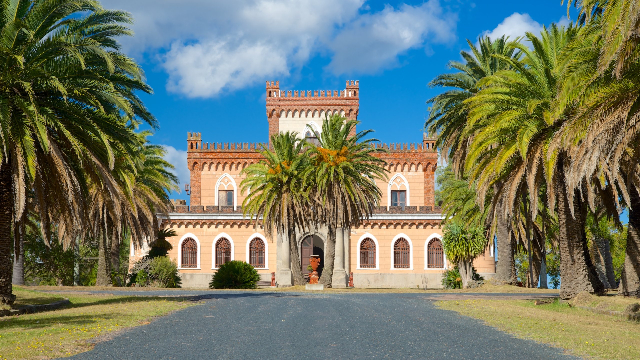 Hrad Francisco Piria - Piriápolis | Secret World Trip Planner