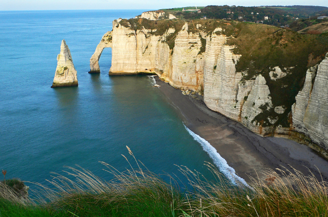 పోర్టే డి అవల్ - Étretat | Secret World Trip Planner