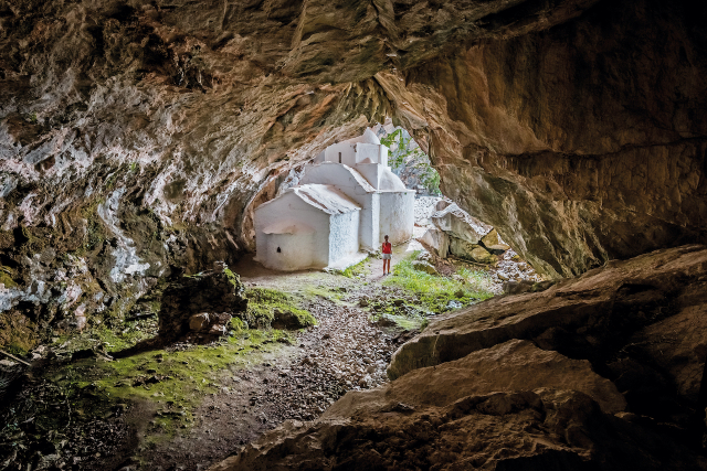 Capela de Panagia Makrino - Kerkis | Secret World Trip Planner