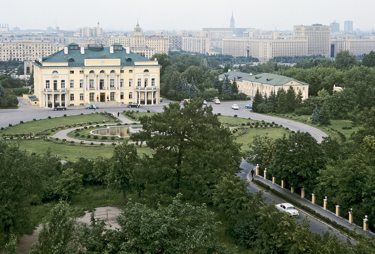 Neskuchny Garden, the oldest park in Moskva - Moskva | Secret World Trip Planner