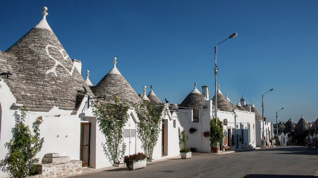 Distrik Monti - Alberobello | Secret World Trip Planner