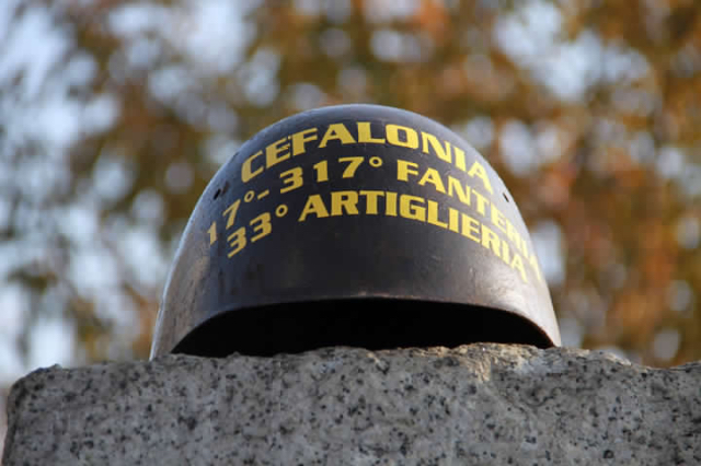 Memorial kanggo Fallen saka Divisi Acqui - Argostoli/Cefalonia | Secret World Trip Planner