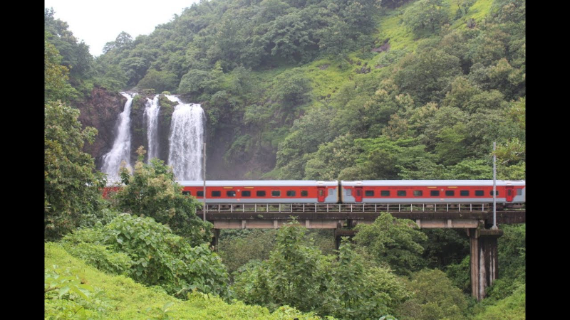 ທາງລົດໄຟ Konkan, ປະ ...