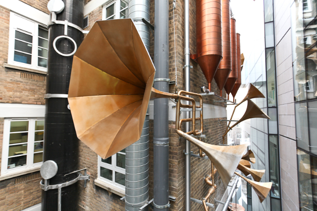 लुलाबी कारखाना - 3 Powis Pl | Secret World Trip Planner