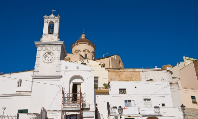 Stolp z uro - Pisticci | Secret World Trip Planner