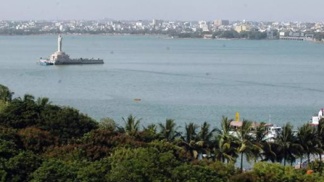 Lago Hussain Sagar - Hyderabad | Secret World Trip Planner