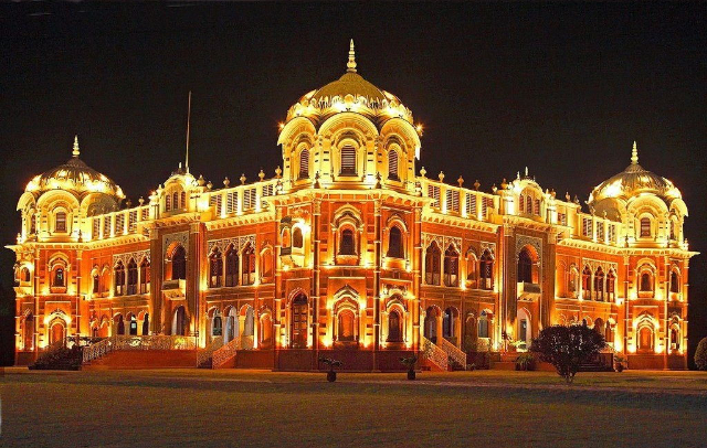 Дарбар Махал - Bahawalpur | Secret World Trip Planner