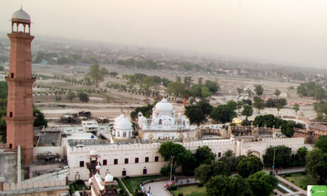Samadhi del Maharajá Ranjit Singh - Lahore | Secret World Trip Planner