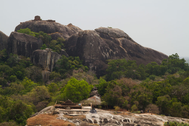 ಕುಡುಂಬಿಗಳ ಮಠ - Okanda | Secret World Trip Planner