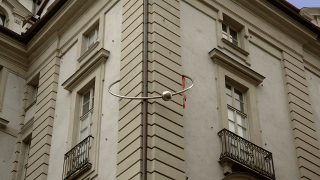 ພະລາຊະວັງທີ່ມີລູກປືນເຈາະ - Torino | Secret World Trip Planner