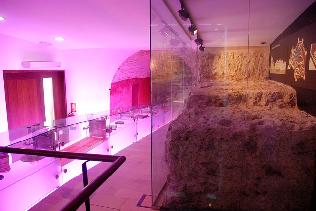 ສູນຂໍ້ມູນຂ່າວສານ Madina Yabisa - Eivissa | Secret World Trip Planner