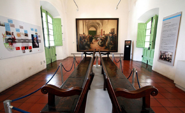 Town Hall va May inqilobi milliy tarixiy muzeyi - Buenos Aires | Secret World Trip Planner