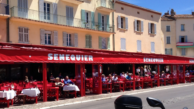 ایل سنکویر و بریژیت باردو - Saint-Tropez | Secret World Trip Planner