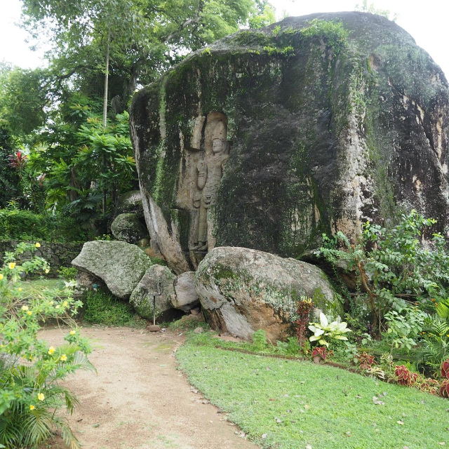 Sanamu ya Kushtarajagala - Weligama | Secret World Trip Planner