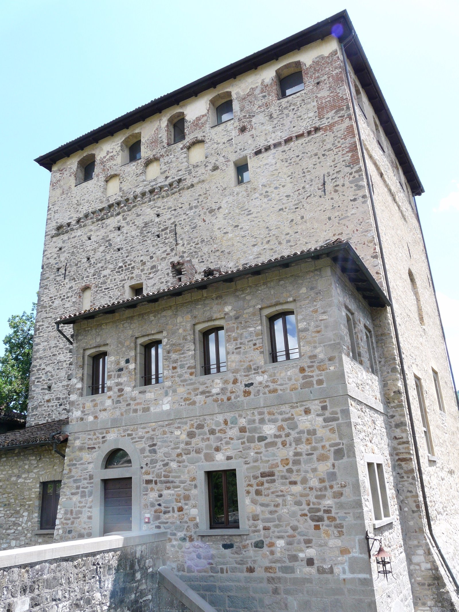 An Caisleán Malaspina Dal Verme - Bobbio | Secret World Trip Planner