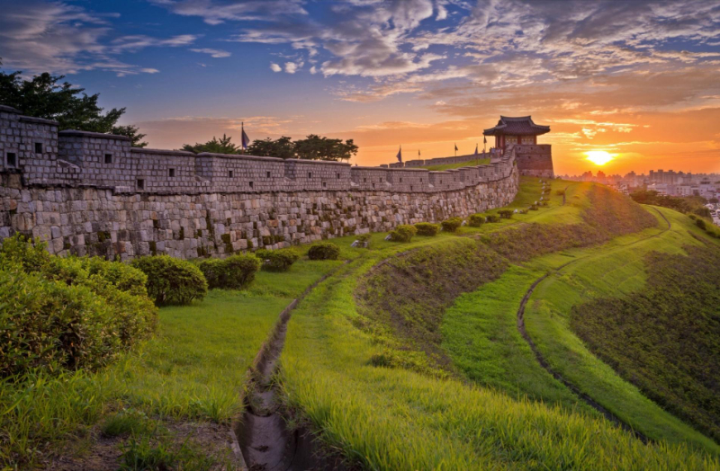 Wybierz fortecę - Suwon | Secret World Trip Planner