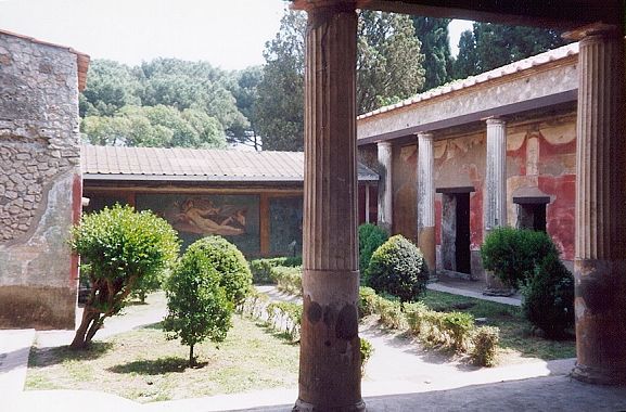 Veneros prieplaukos namas