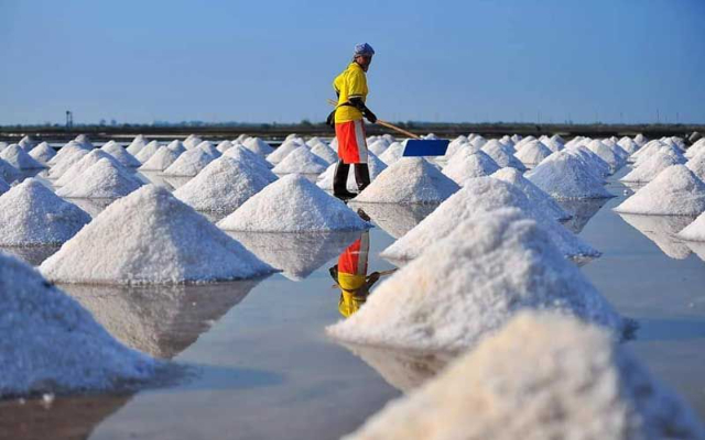 Salinas de Samut Songkhram - Mae Klong | Secret World Trip Planner