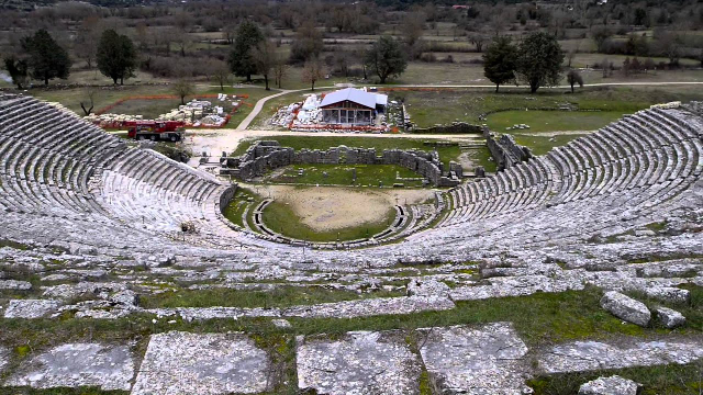 Visita autoguiada a Dodona - Dodoni | Secret World Trip Planner