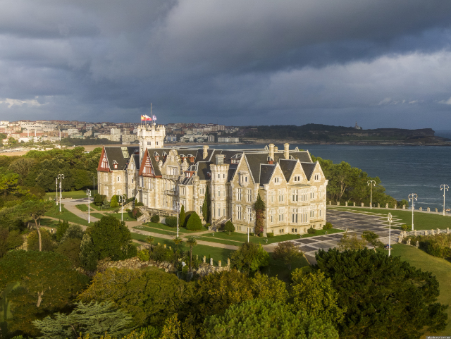 Magdalena-paladset - Santander | Secret World Trip Planner