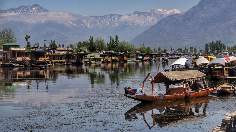 بحيرة دال ، الهند - Srinagar | Secret World Trip Planner