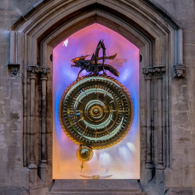 कॉर्पस क्लॉक और क्रोनोफेज - 58 Trumpington St | Secret World Trip Planner