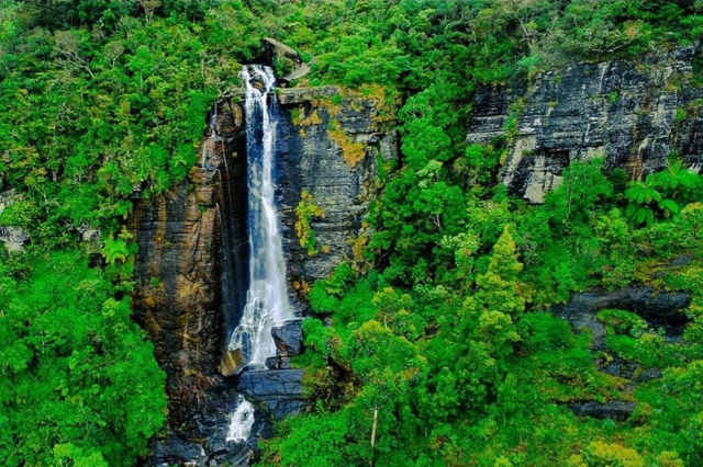 恋人之跃瀑布 - Distretto di Nuwara Eliya | Secret World Trip Planner