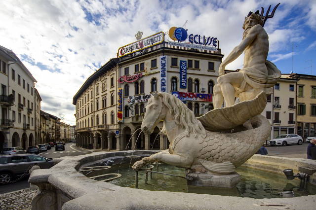 Neptun favvorasi - Conegliano | Secret World Trip Planner