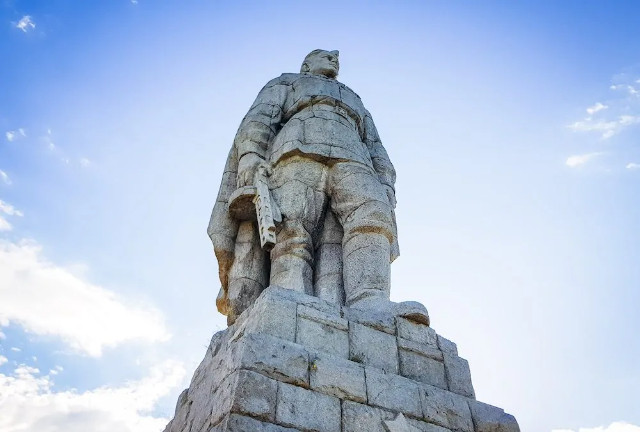 Monument Alyosha - Plovdiv | Secret World Trip Planner