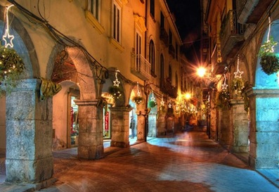 Cava dei Tirreni i les seves arcades - Cava de' Tirreni | Secret World Trip Planner