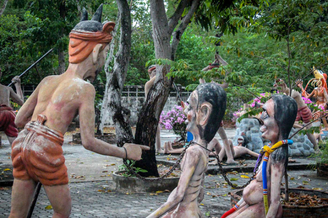 Адската градина Wang Saen Suk - Tambon Saen Suk | Secret World Trip Planner