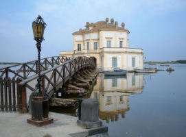 La CASINA REALE nel Parco Fusaro-Secret-World