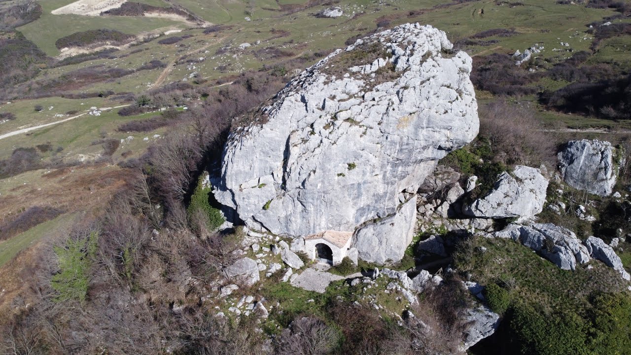 Alla Scoperta della Magica Grotta della Leonessa - 82032 Cerreto Sannita BN | Secret World Trip Planner