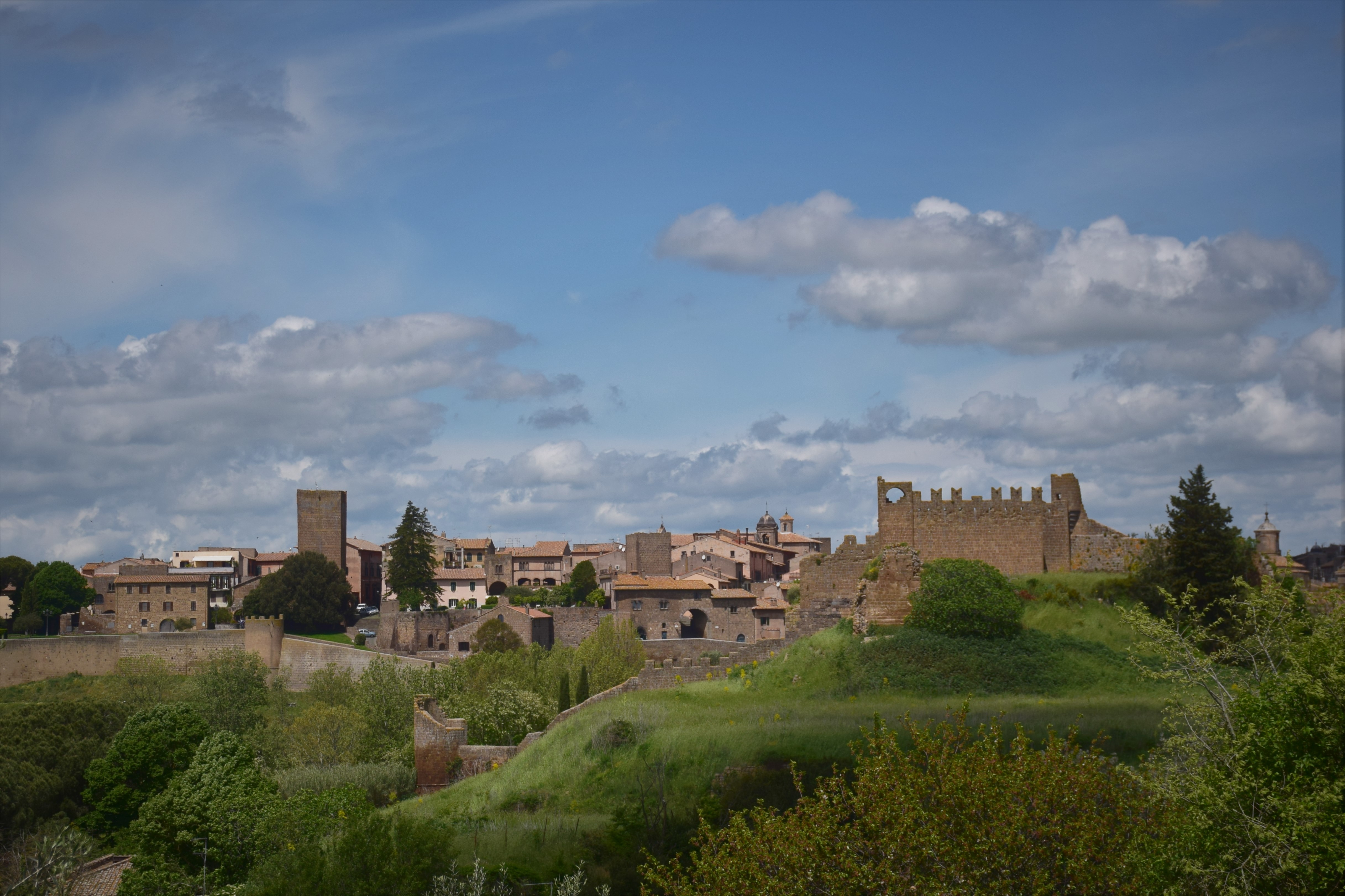 Ontdek de Betoverende Schoonheid van Tuscania - 01017 Tuscania VT | Secret World Trip Planner