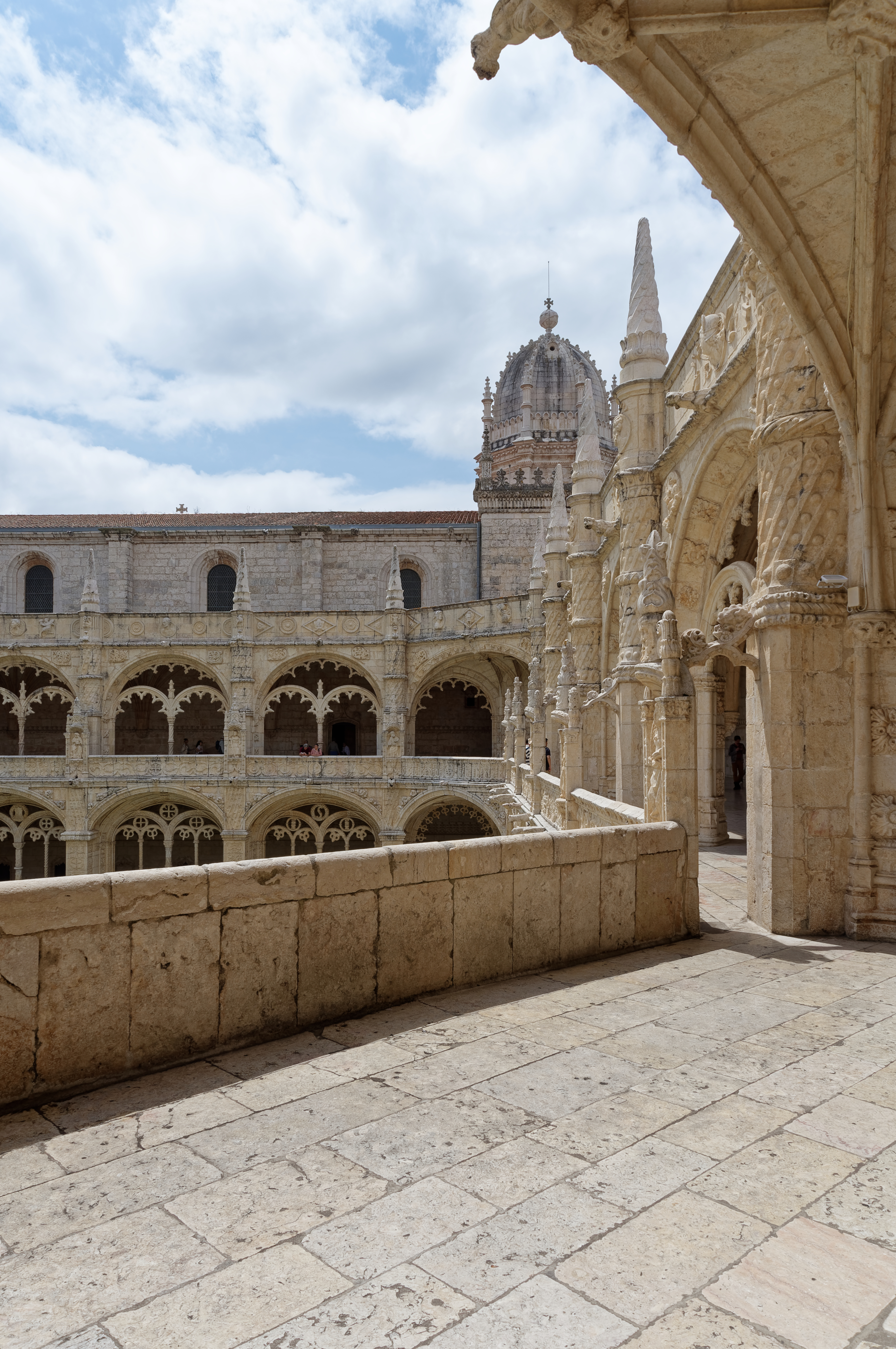 Monastero dos Jerónimos: Un Viaggio nel Tempo a Lisboa - Praça do Império 1400-206 Lisboa | Secret World Trip Planner