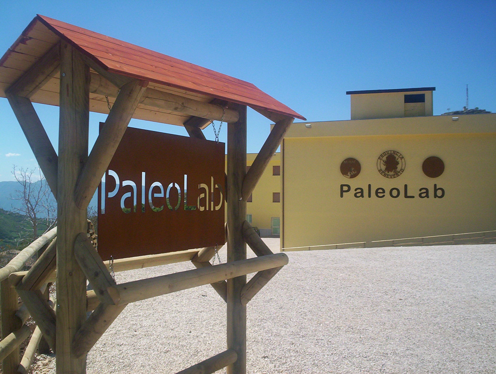 paleolab-geo-palaeontological-park-secret-world