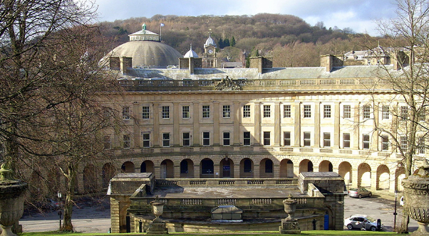 Buxton è una città termale del Derbyshire, in Inghilterra. - Buxton | Secret World Trip Planner