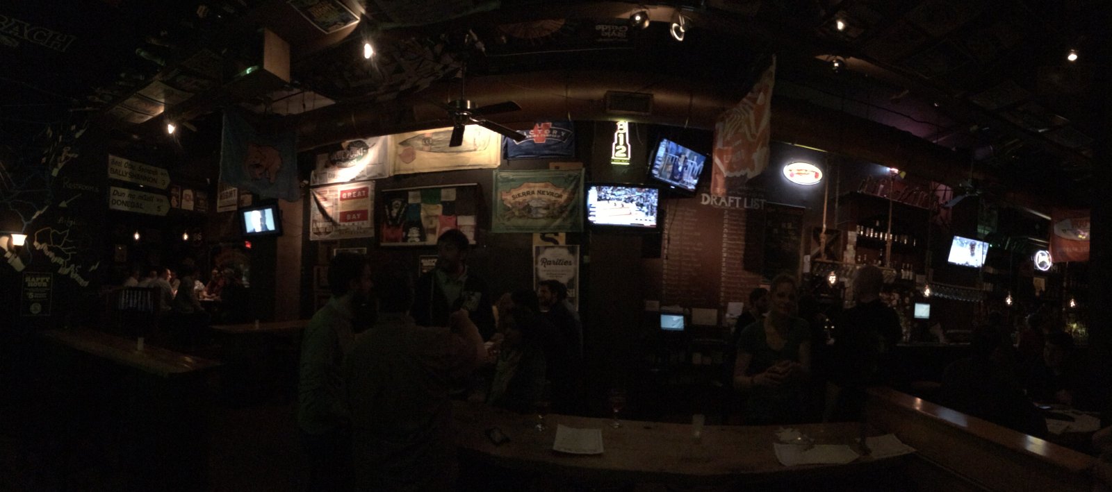 McSorley's Old Ale House, най-старият ирландски бар в Ню Йорк - New York | Secret World Trip Planner