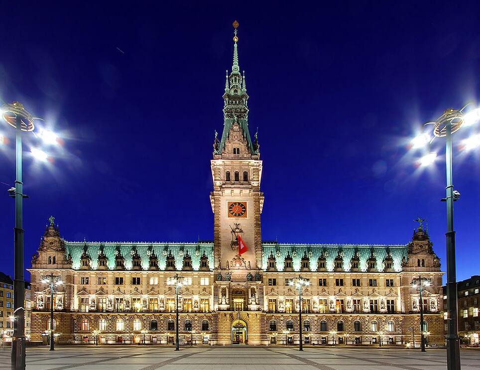 Hamburgo rotušė - Hamburg | Secret World Trip Planner