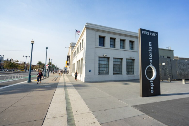 Exploratorium, museum paling inovatif di California - San Francisco | Secret World Trip Planner