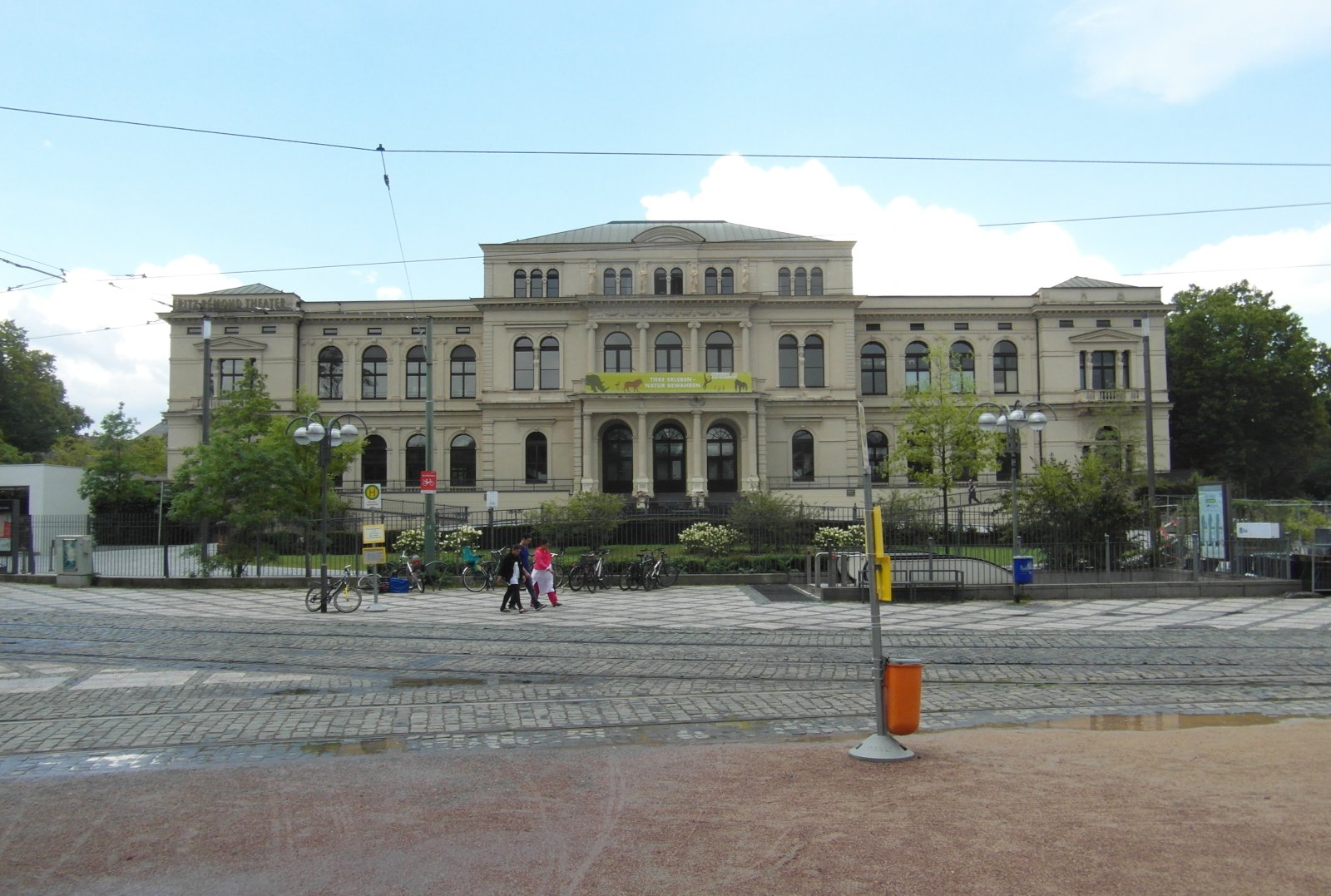 法兰克福动物园 - Frankfurt am Main | Secret World Trip Planner