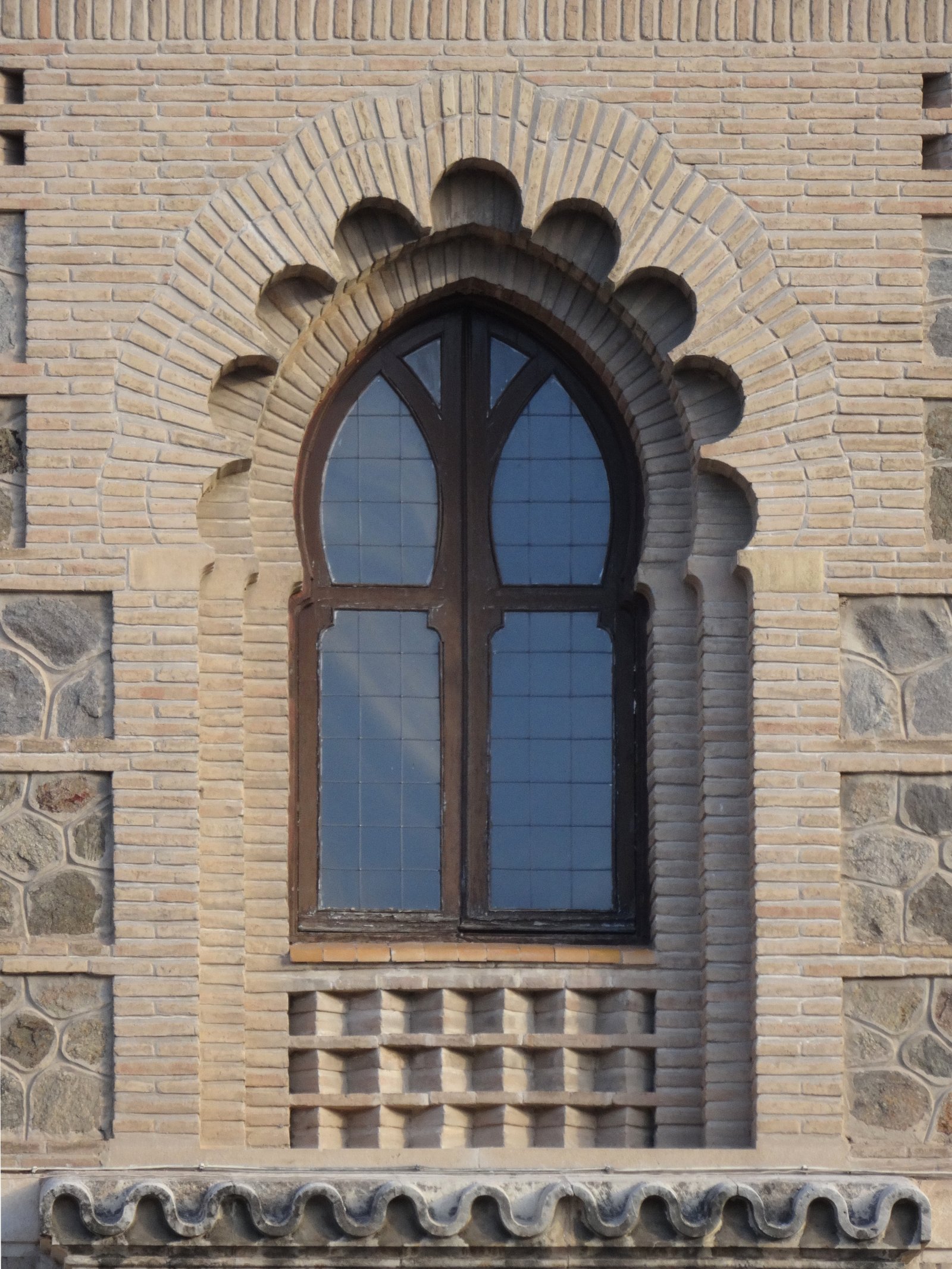 トレド駅 - Toledo | Secret World Trip Planner