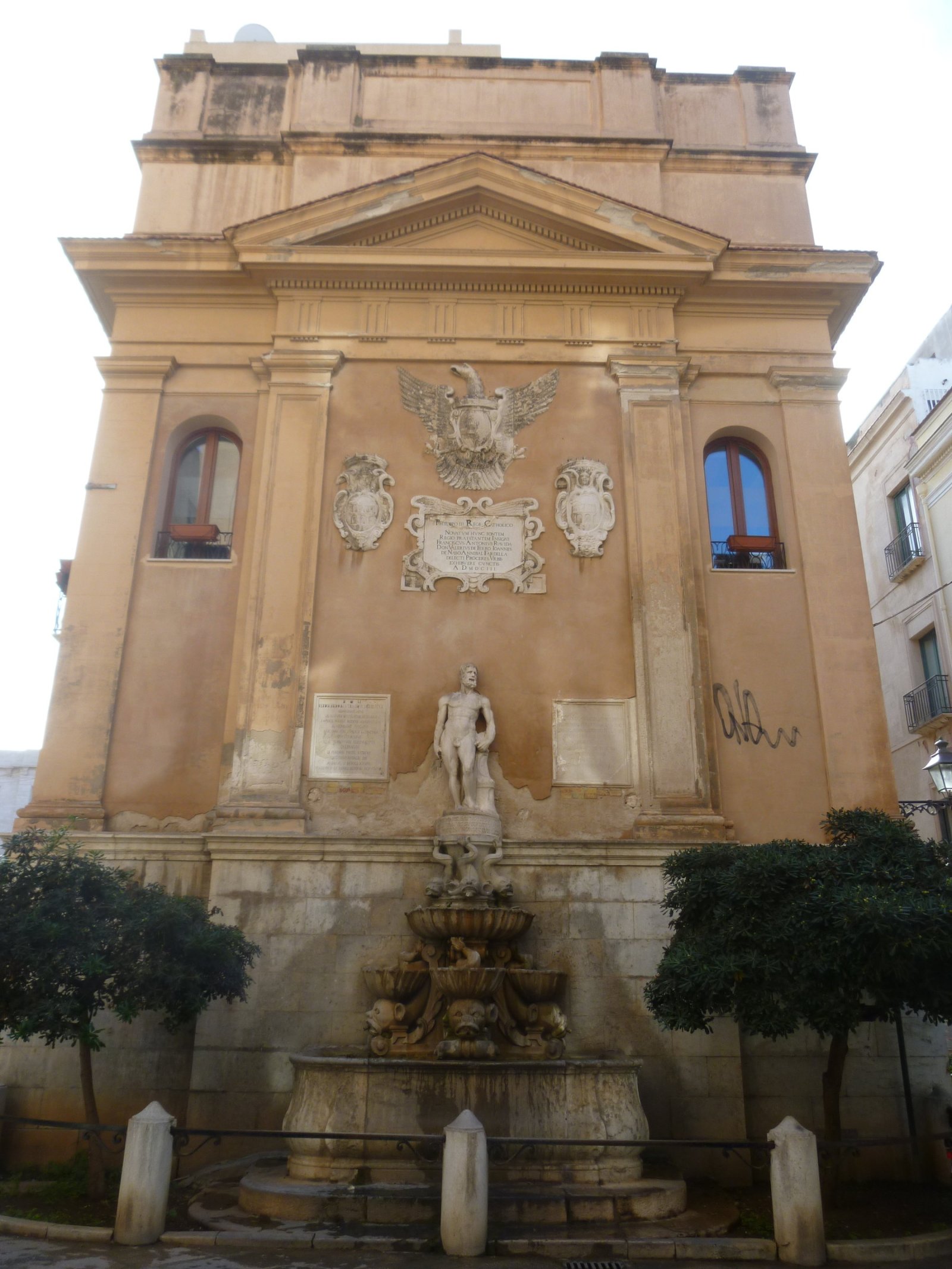 Trapani: De fontein van Saturnus - Trapani | Secret World Trip Planner