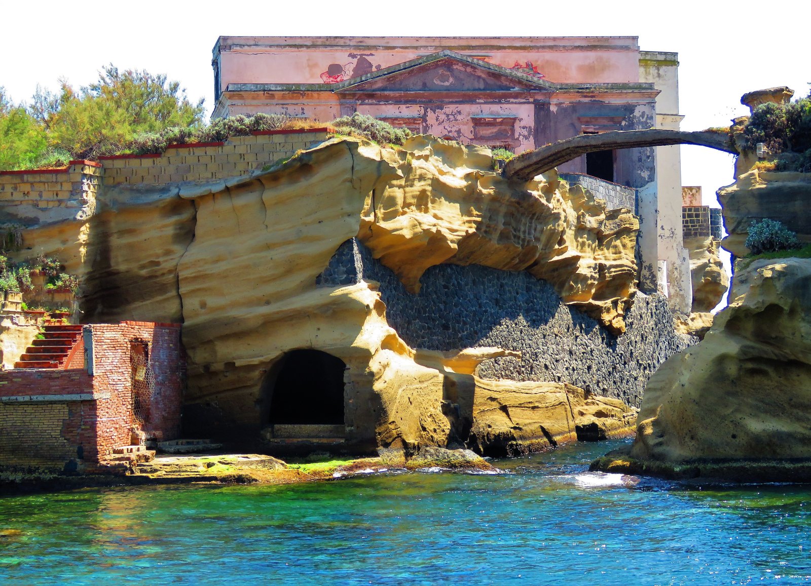 Nápoly: Gaiola tengeri régészeti terület - Napoli | Secret World Trip Planner