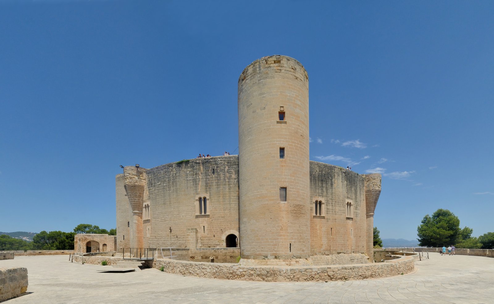 Castelo de Bellver - Palma | Secret World Trip Planner