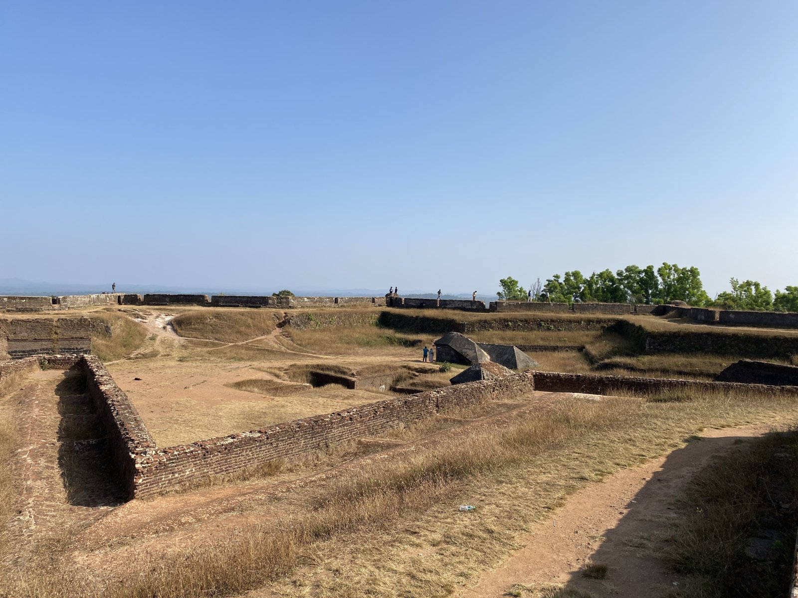 曼贾拉巴德堡：印度装饰最多的堡垒之一 - Kalagane | Secret World Trip Planner