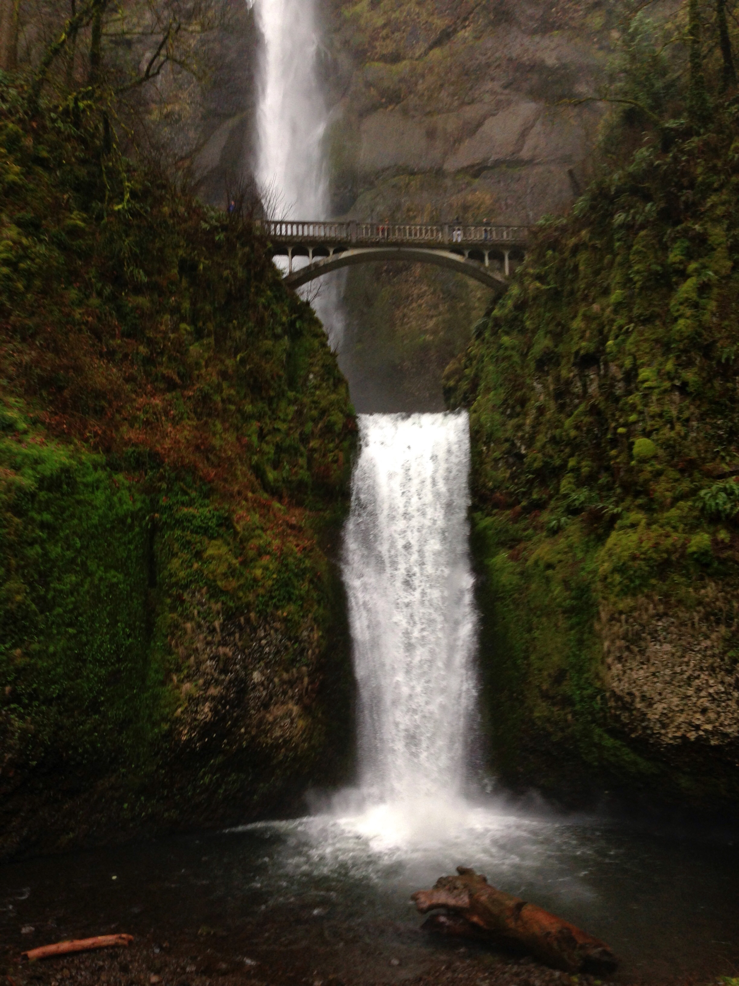 Portland: Cataratas Multnomah - Multnomah Falls | Secret World Trip Planner